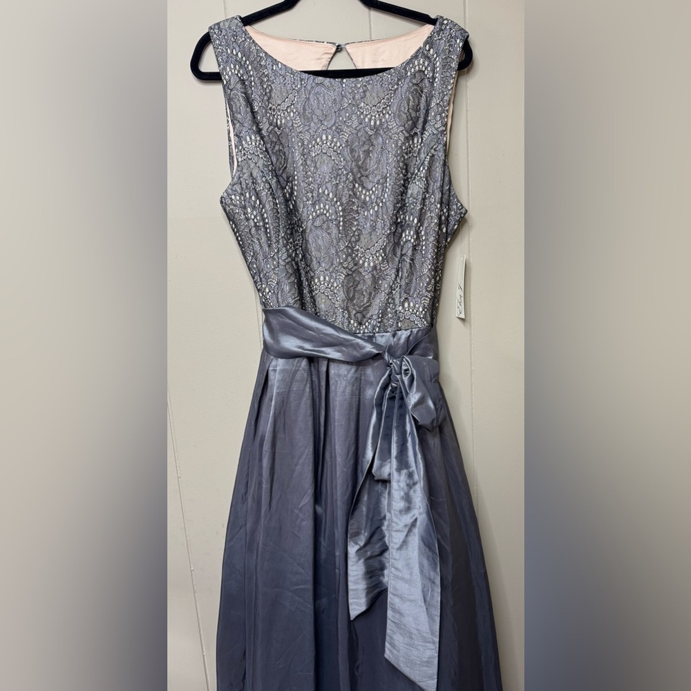 NWT Eliza J Taffeta & Lace Mix Media Ball Gown Womens Size 20W - Picture 5 of 15